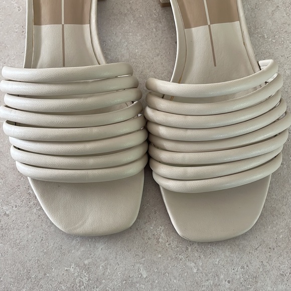 Dolce Vita Hazil Sandals - Picture 4 of 8